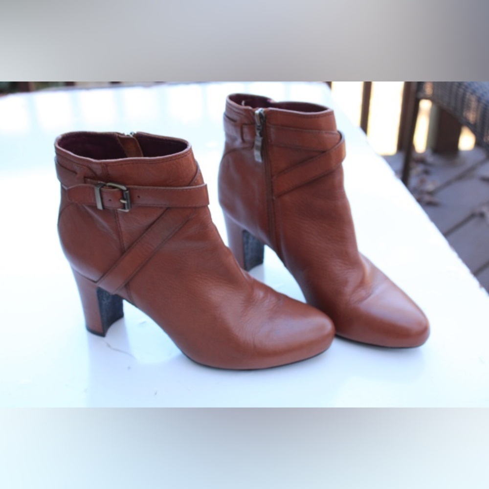 Johnston & Murphy ankle boots